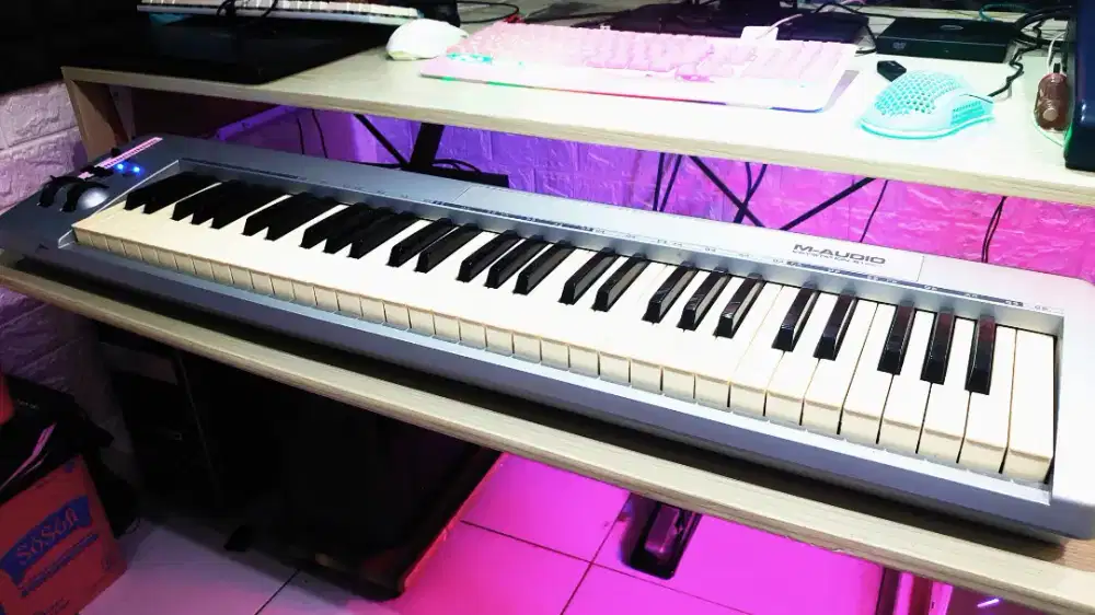 M Audio 61es keyboard controler