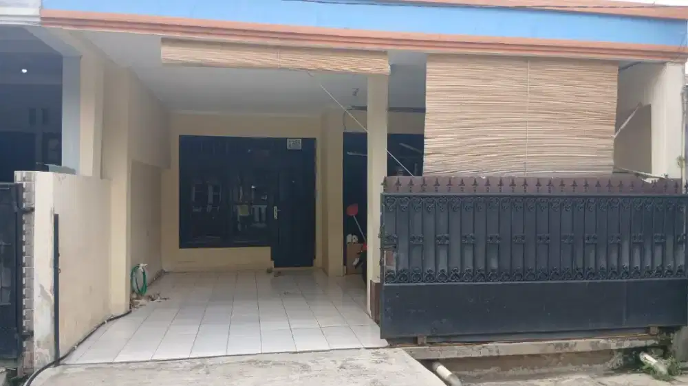 Di jual rumah 1.5 lantai murah di perumnas 1 Kranji bekasi