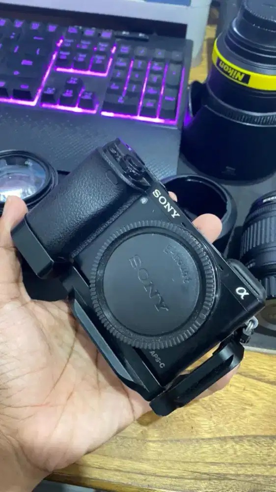 Sony A6000 + Lensa Sony 50mm f1.8 OSS
