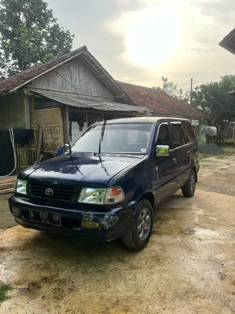 Toyota Kijang 2000 Bensin