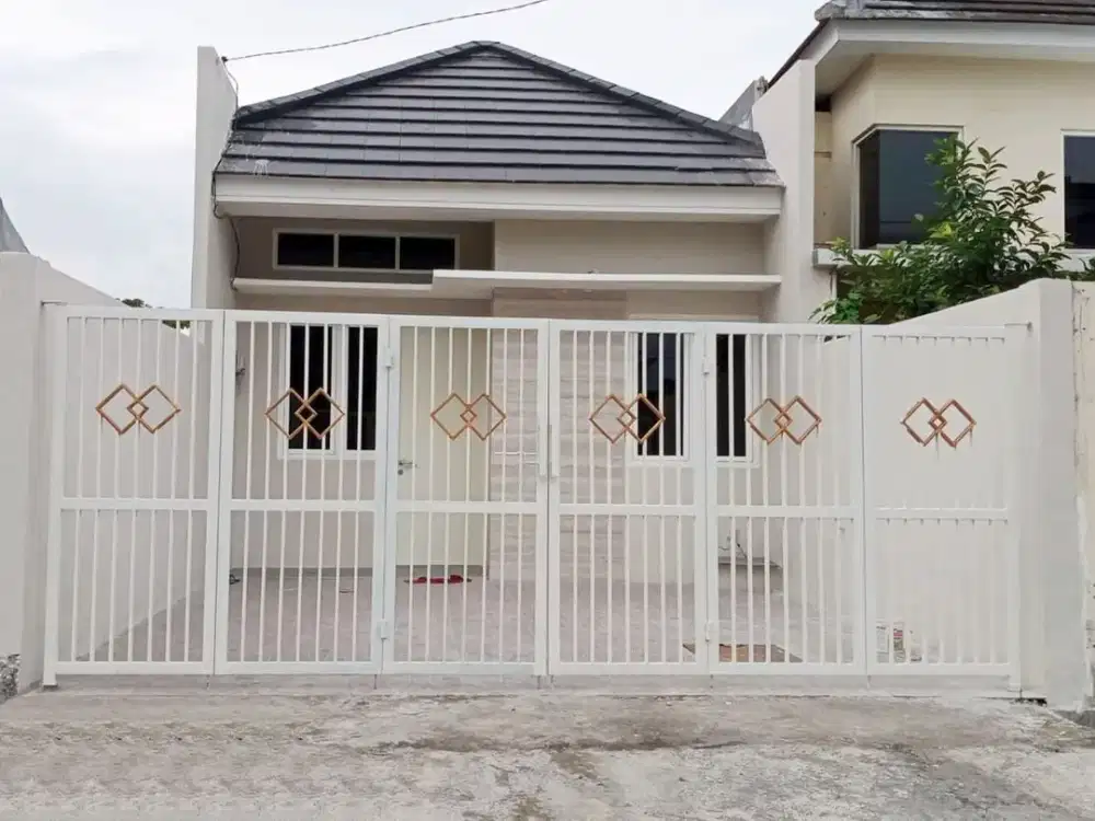 Rumah di Gunung Anyar