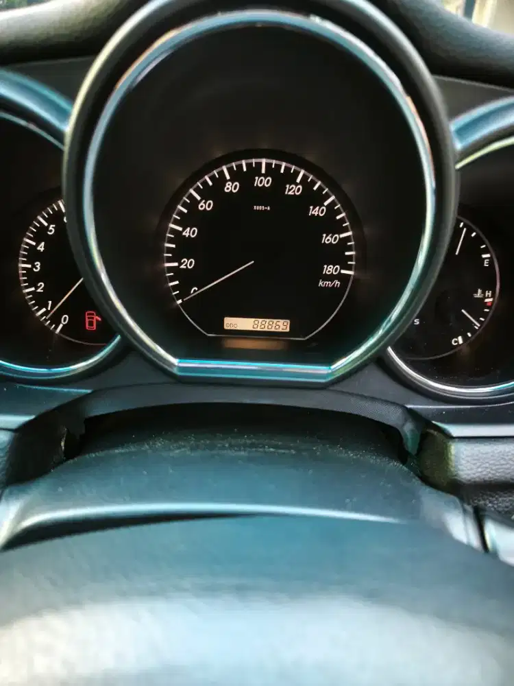 Toyota harrier 2.4 L premium silver 2005