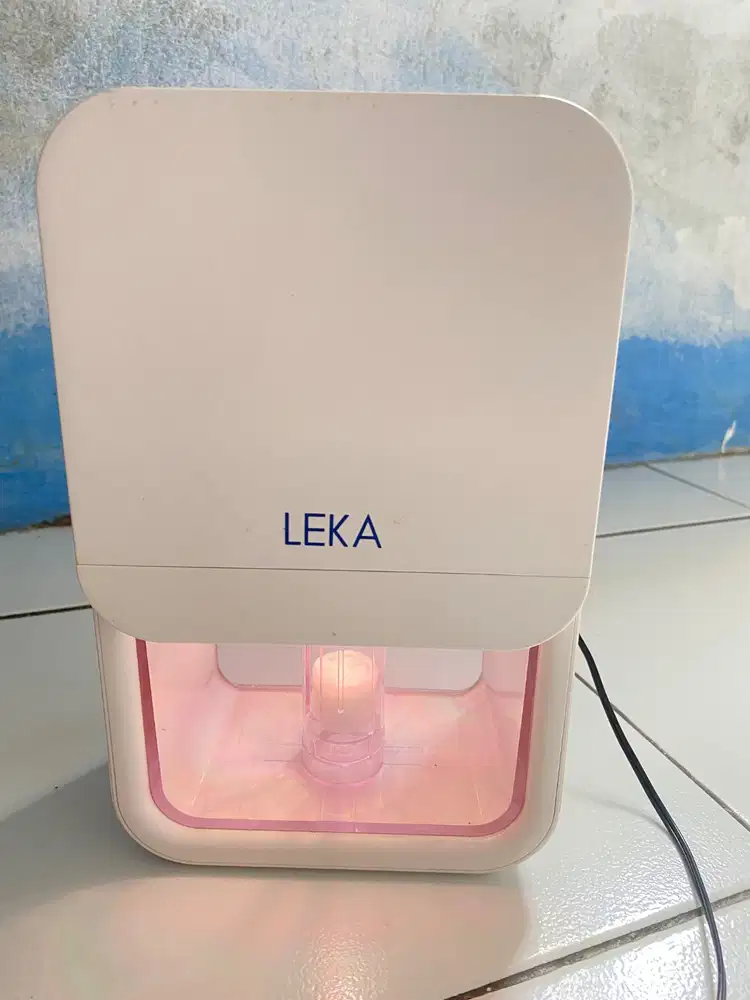 Dehumidifier alat penyerap kelembaban udara dan ruangan berjamur