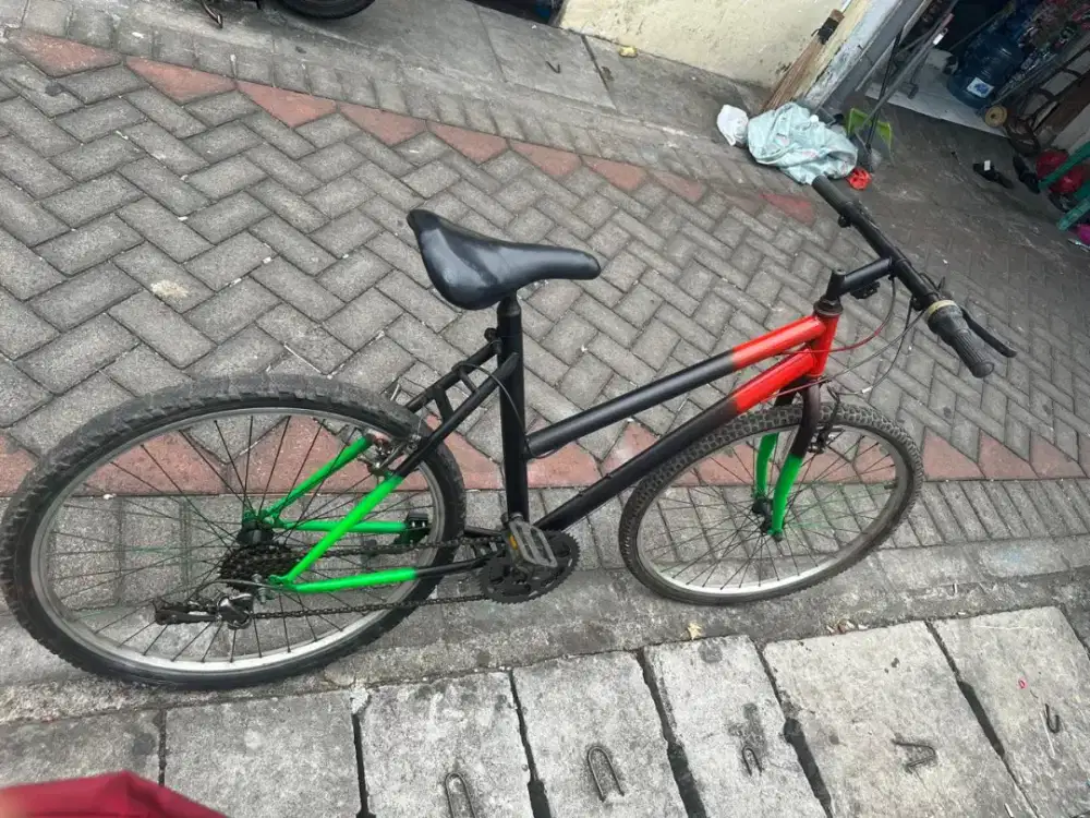 Jual sepeda bekas seperti baru ukuran 26