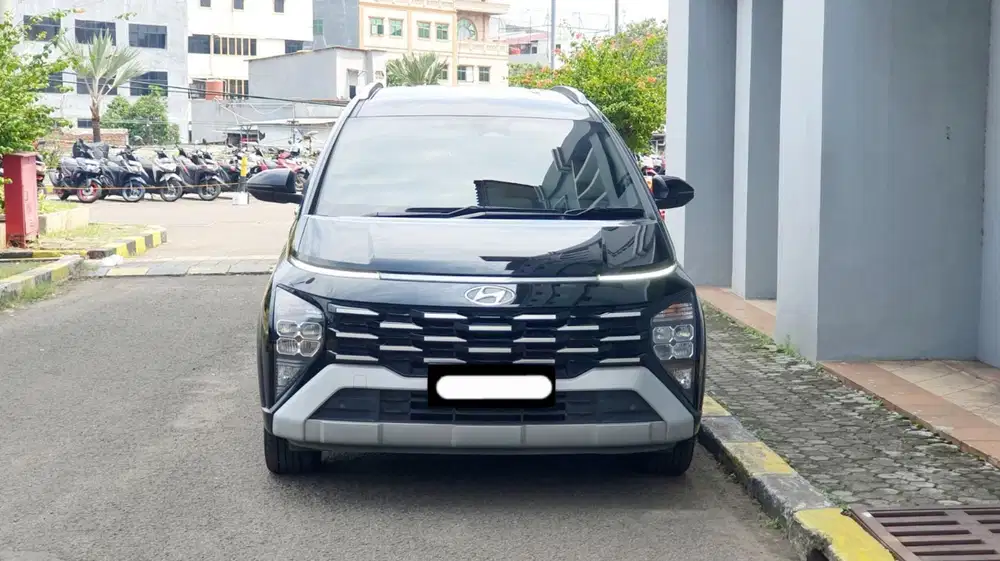 Km 12rb hyundai stargazer x prime 2024 hitam captain seat