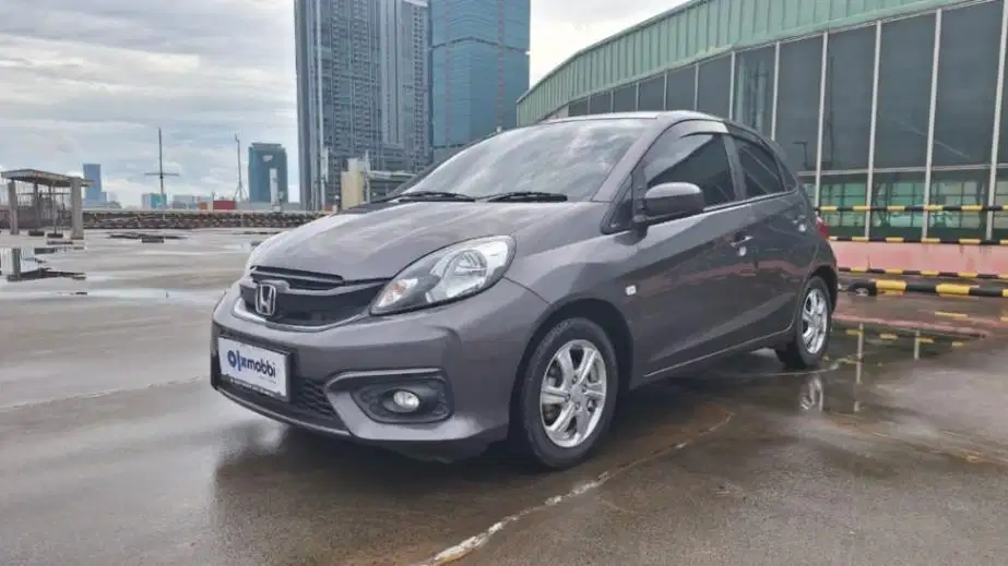 DP RENDAH Honda Brio Satya 1.2 E Bensin-AT 2018 4BE