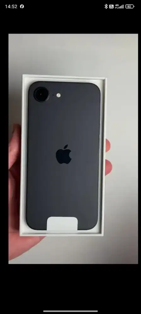Promo cicilan iPhone 17e black by kredivo