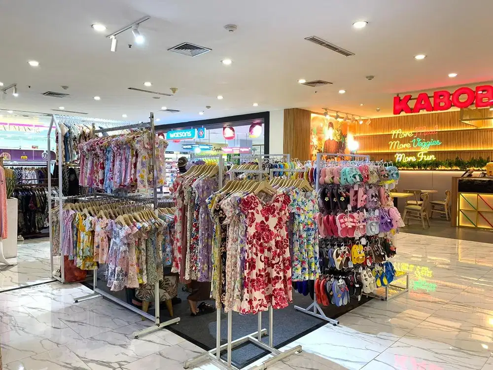 Lowongan jaga stand di mall SCH / JCM