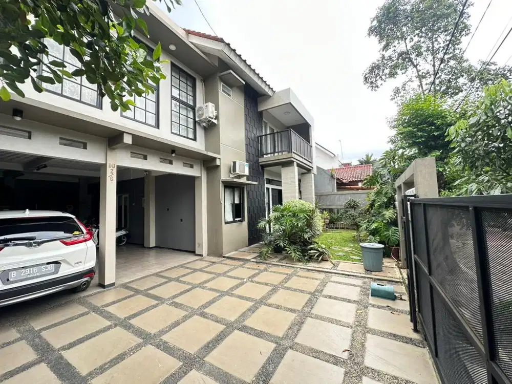 Rumah Luas esthetic instagramable ada tempat usaha