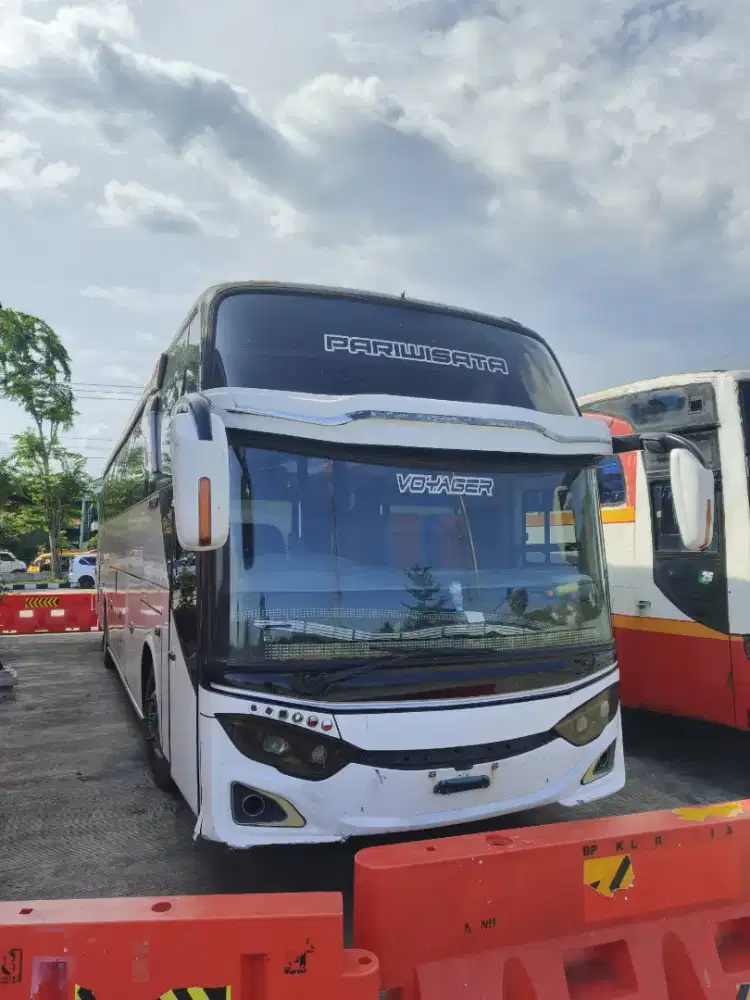 HINO R260 2012 Manual