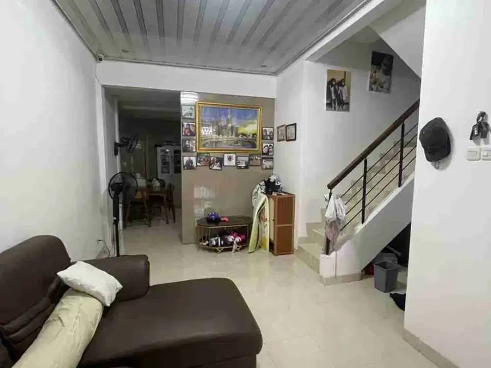 Dijual rumah siap huni cluster Royal Residence jakarta timur