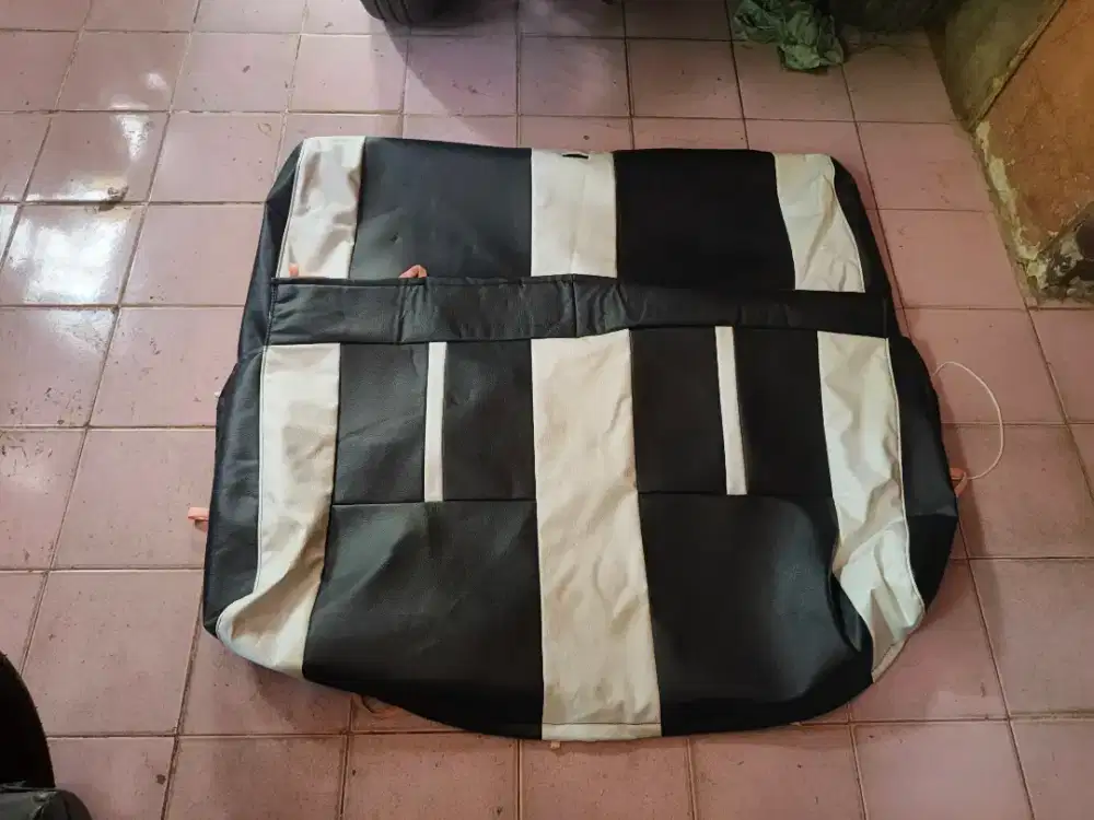 Sarung Jok bekas grand livina kondisi mulus