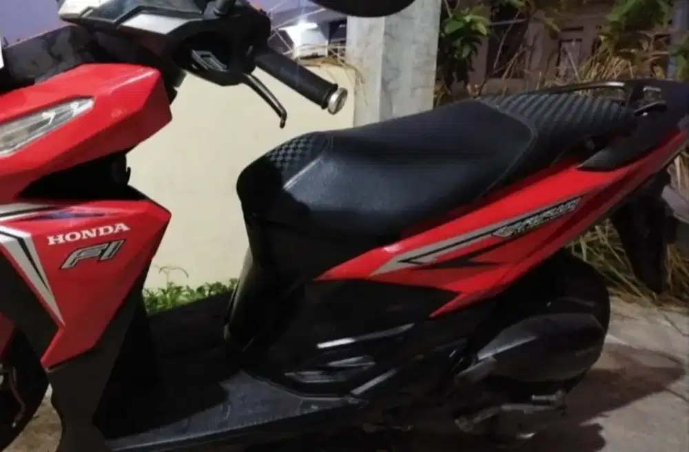 Jual Vario 125 2016 merah plat T Karawang