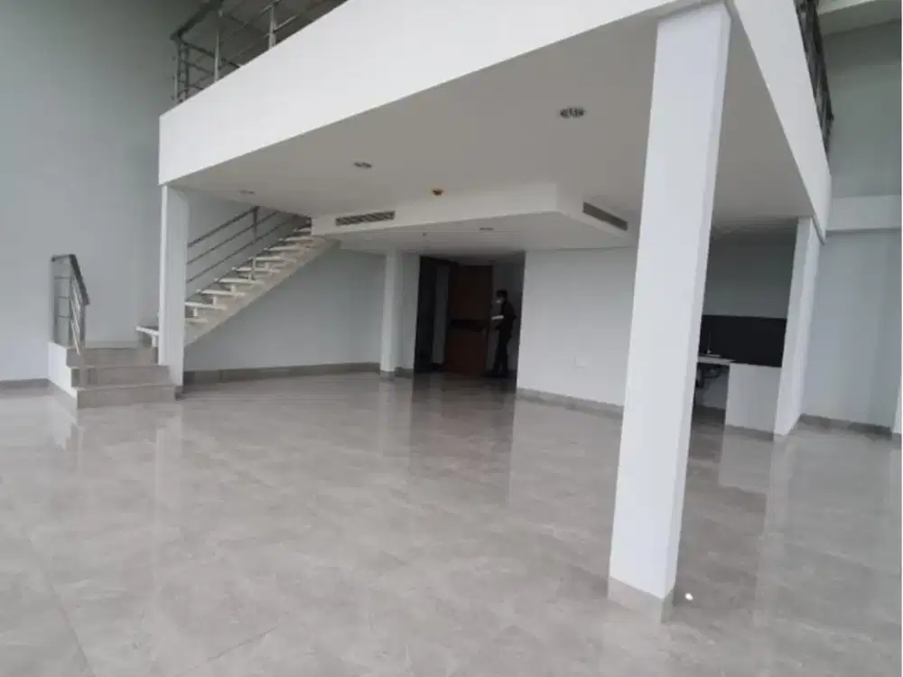 Jual Cepat Apartemen The Smith Alam Sutera - Unfurnished, Luas 136,83 m2