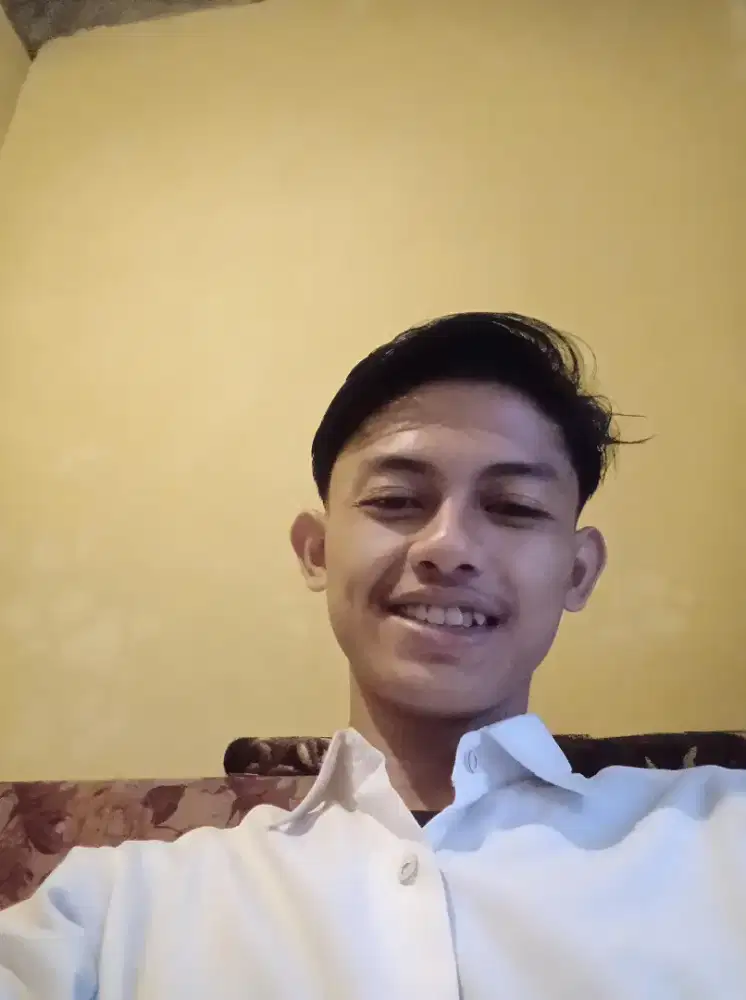 SEDANG MENCARI PEKERJAAN USIA 21