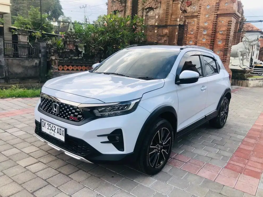 Wrv rs 2025 a/t masih seperti baru