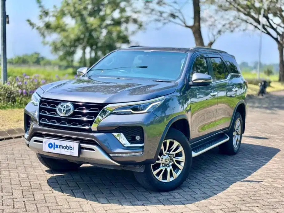 Toyota Fortuner 2.4 4x2 VRZ Solar OTOMATIS 2021 LAAR