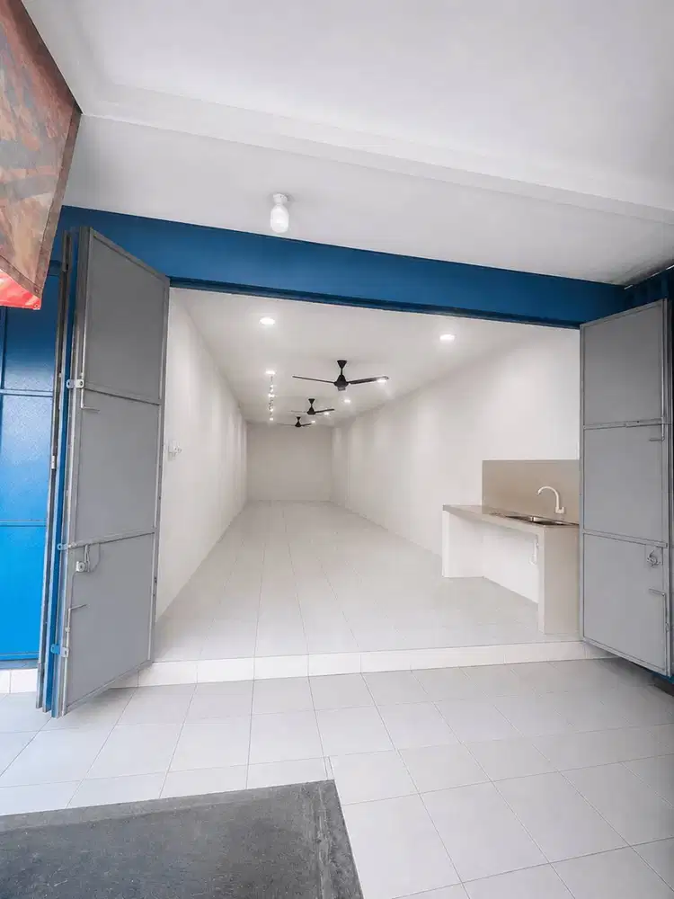 DEAL TERBAIK! Disewakan Cepat dan Murah Ruko Commercial Siap Pakai