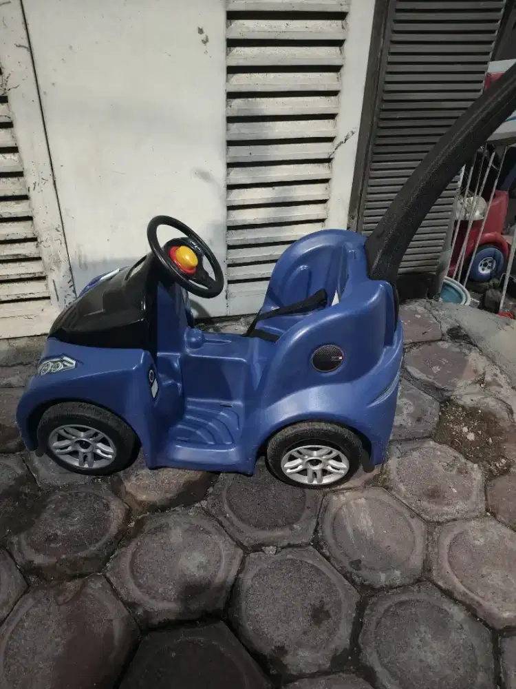 Mobilan anak merk step 2