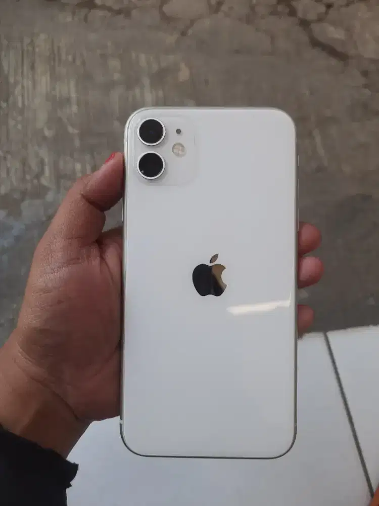 Iphone 11 64gb eks inter fullset