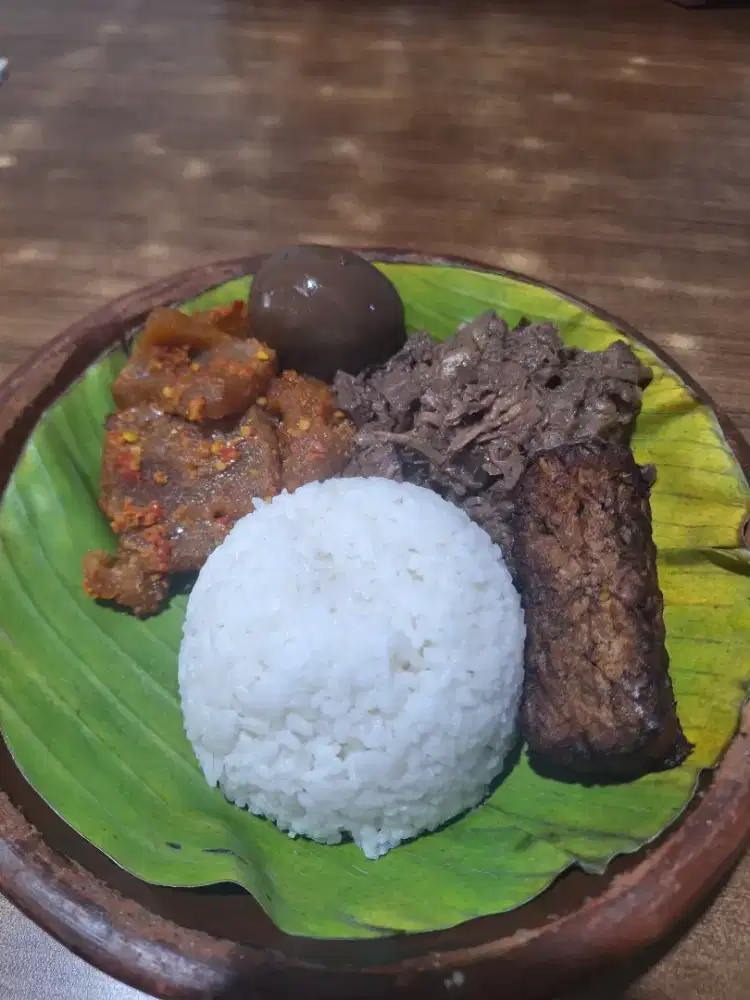 Juru masak & Helper (Waiters)