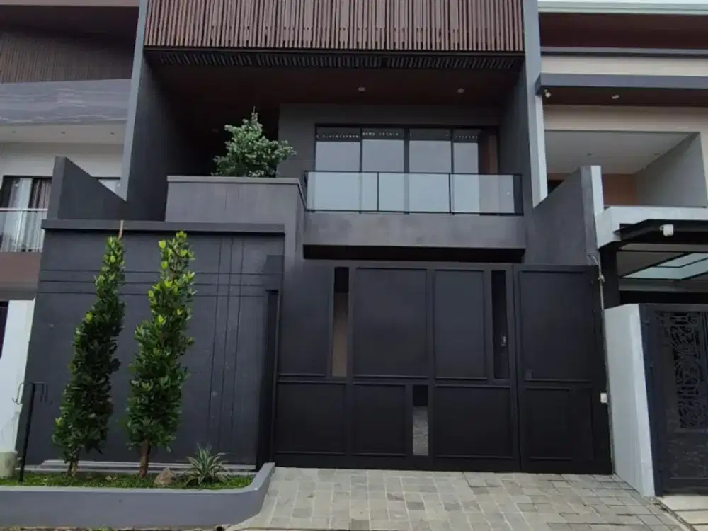 Dijual Rumah Baru, 3 Lantai di Permata Buana Jakarta Barat