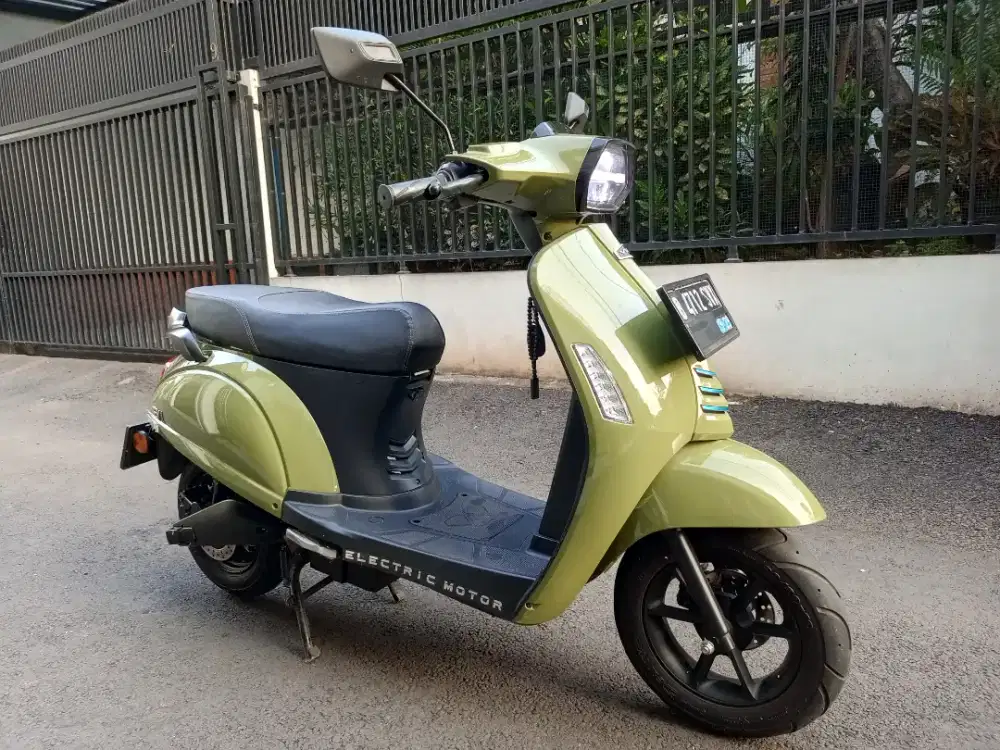 Motor Listrik! Viar EV1 Tahun 2024 Hijau Pajak Hidup Mulus Nego