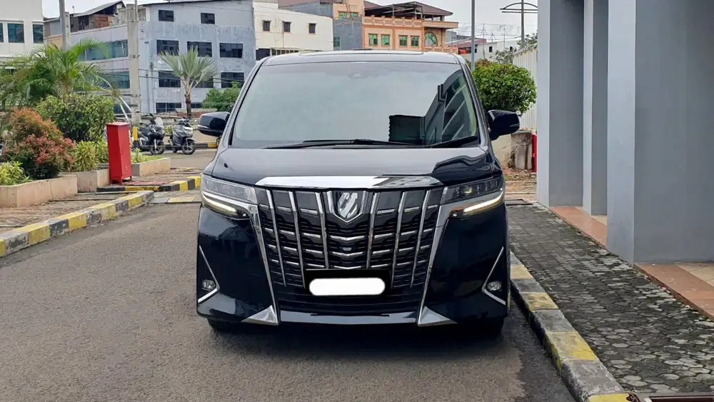 Km 42rb toyota alphard g atpm tss 2022 pakai 2023 hitam