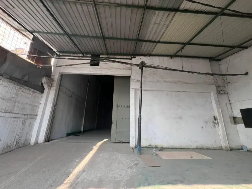 Disewa Gudang dan Kantor Siap Pakai Bagus Busa Langsung Pakai Akses Kontainer 40 Feet Pantai Indah Dadap Tangerang