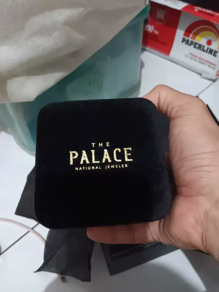 Kotak Perhiasan Liontin Palace