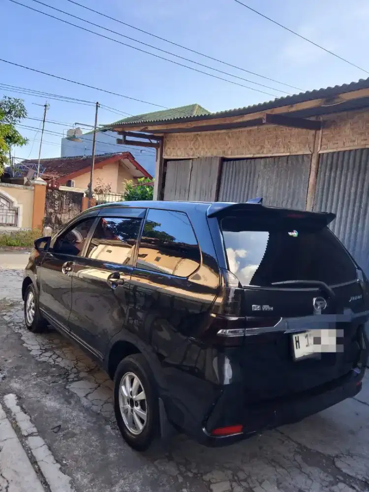 Xenia facelift manual hitam