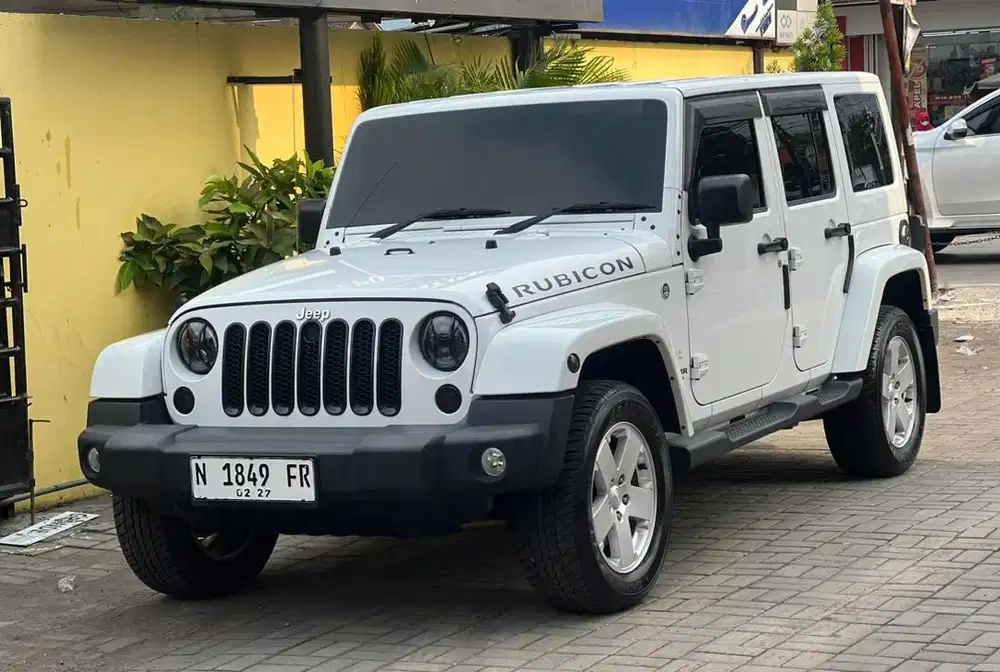 Jeep sahara rubicon 2012