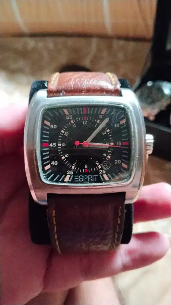Jam tangan esprit