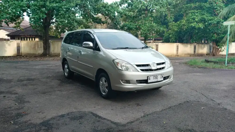 Kijang innova G 2008