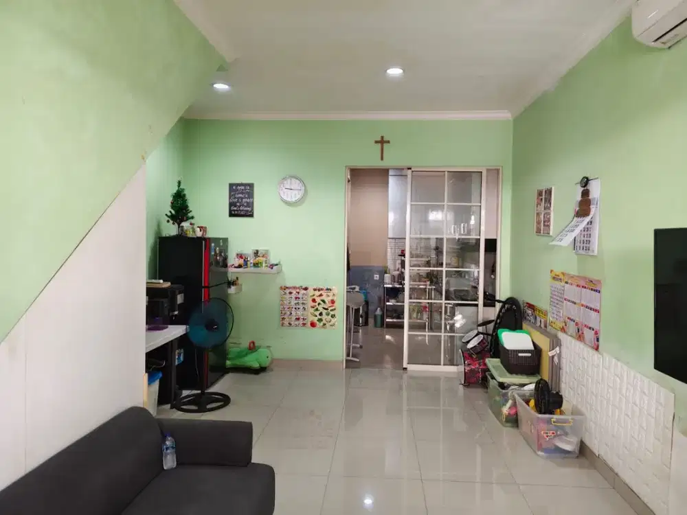 Murah!!! Dijual Rumah di Green Lake City, Cipondoh