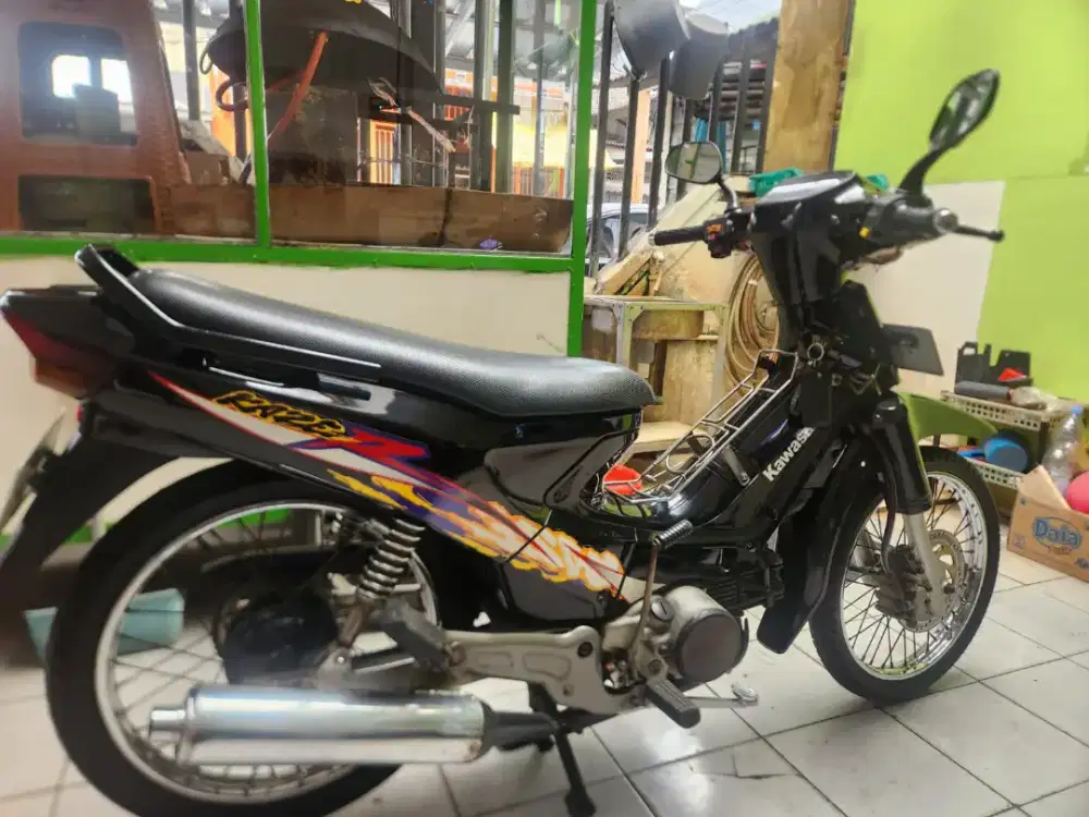Kawasaki Kaze R Tahun 2001, Dijual Motor Antik