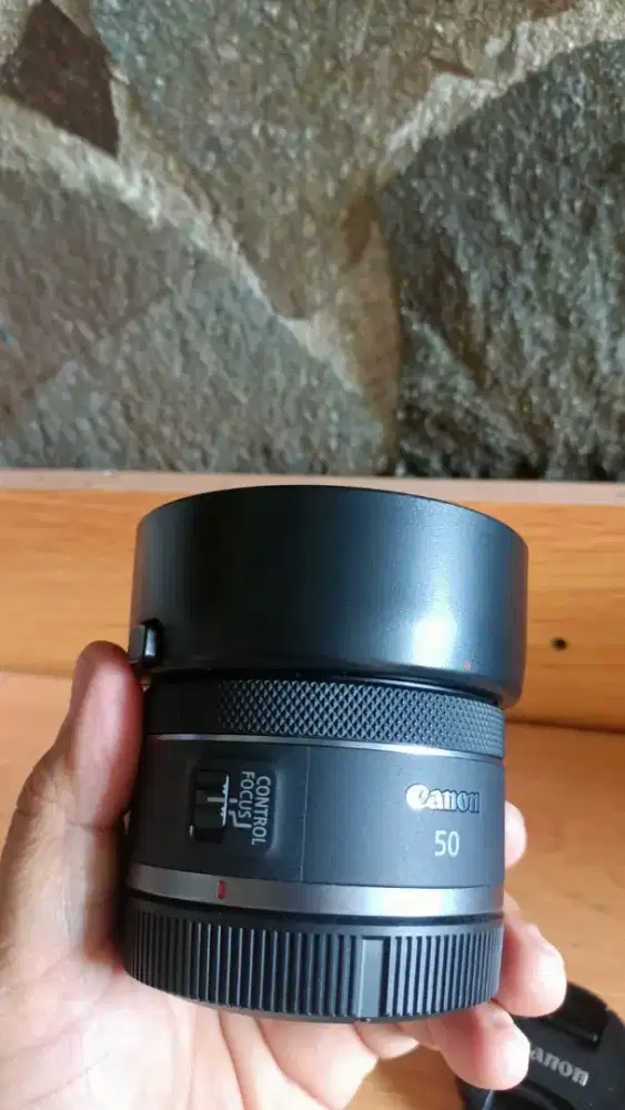 Lensa Canon RF 50 mm f1.8 like new