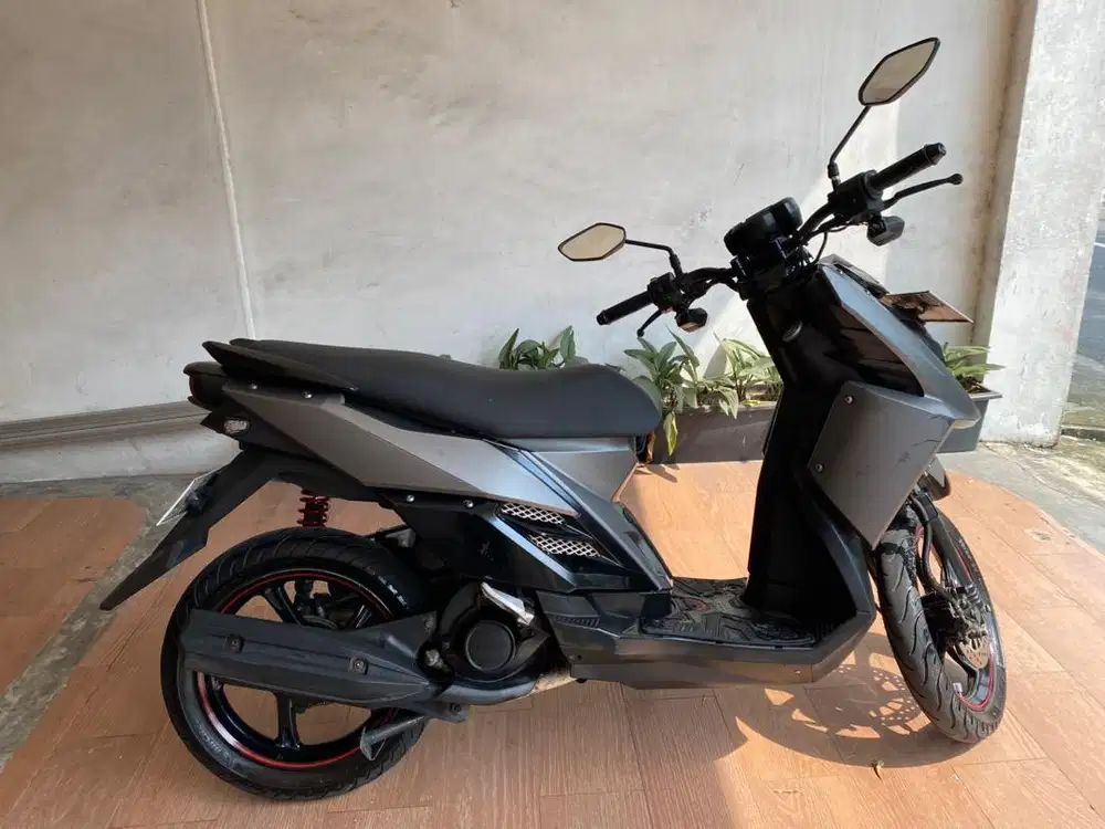 YAMAHA X-RIDE ABU HITAM 2017