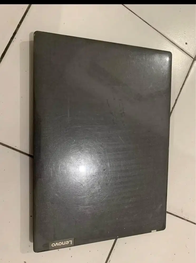 Laptop lenovo bekas