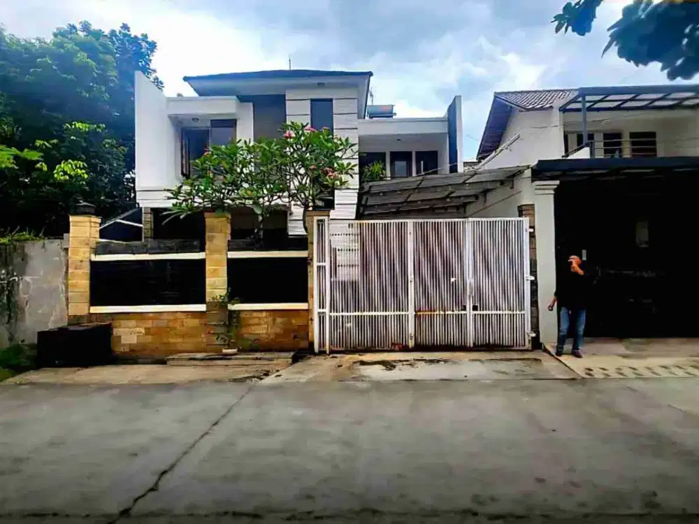Rumah murah 2 lantai di Billy Moon Pondok kelapa jakarta timur