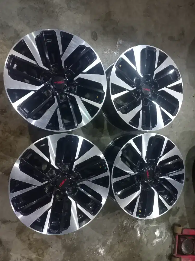 Velg oem Fortuner TRD sportivo Ring 18