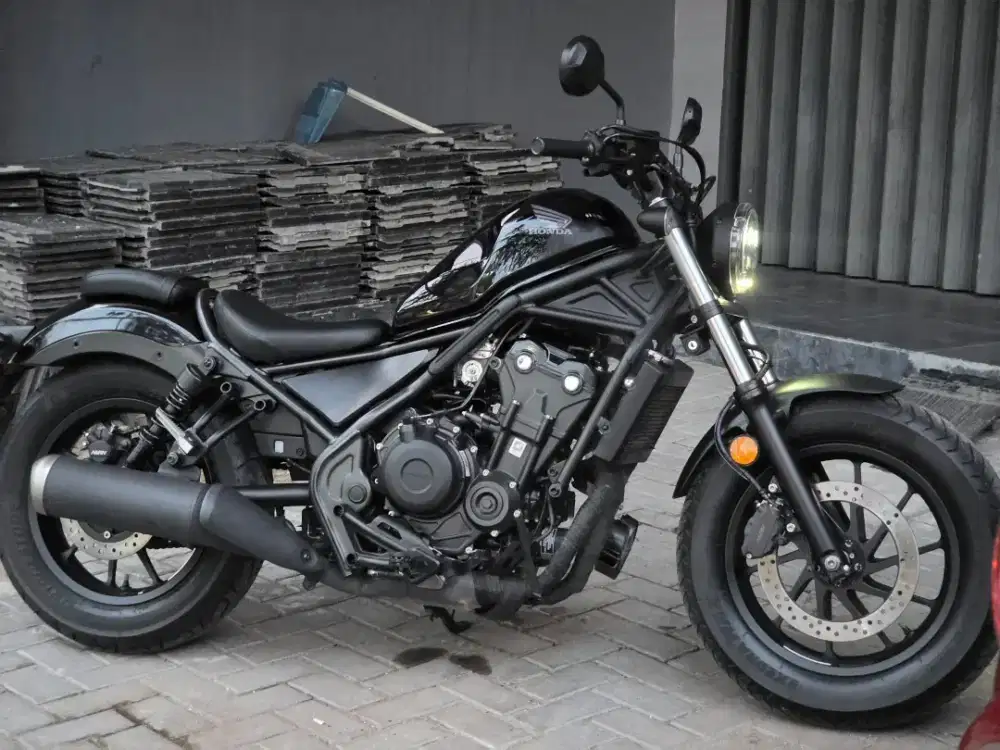 Moge Cruiser Honda Rebel 500/Cmx 500 th 2023 km 1rb Mulus Like New