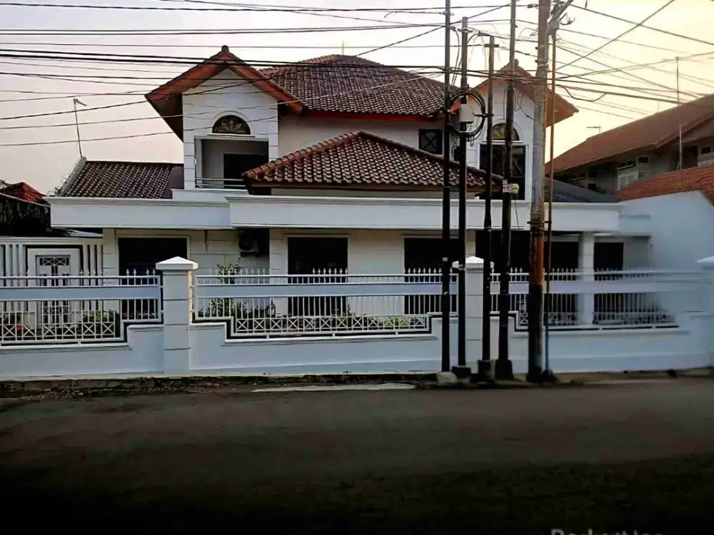 Rumah Murah siap Huni 2 Lantai LT 527M² di Kayu Putih Jakarta Timur