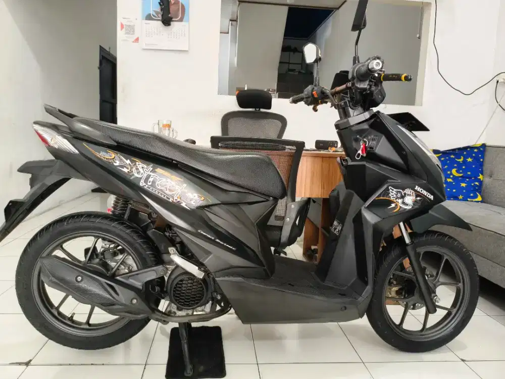 Honda Beat Street 110 thn 2022 B DKI