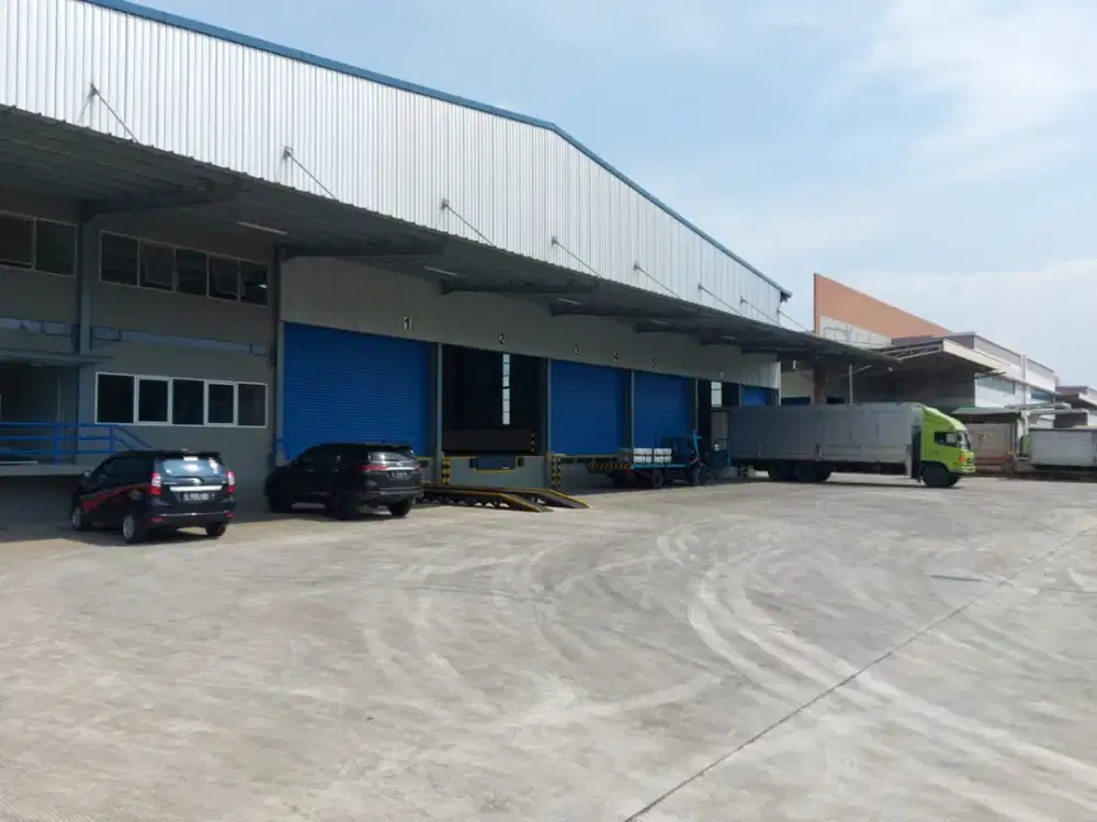Disewakan gudang di mm2100 Cibitung