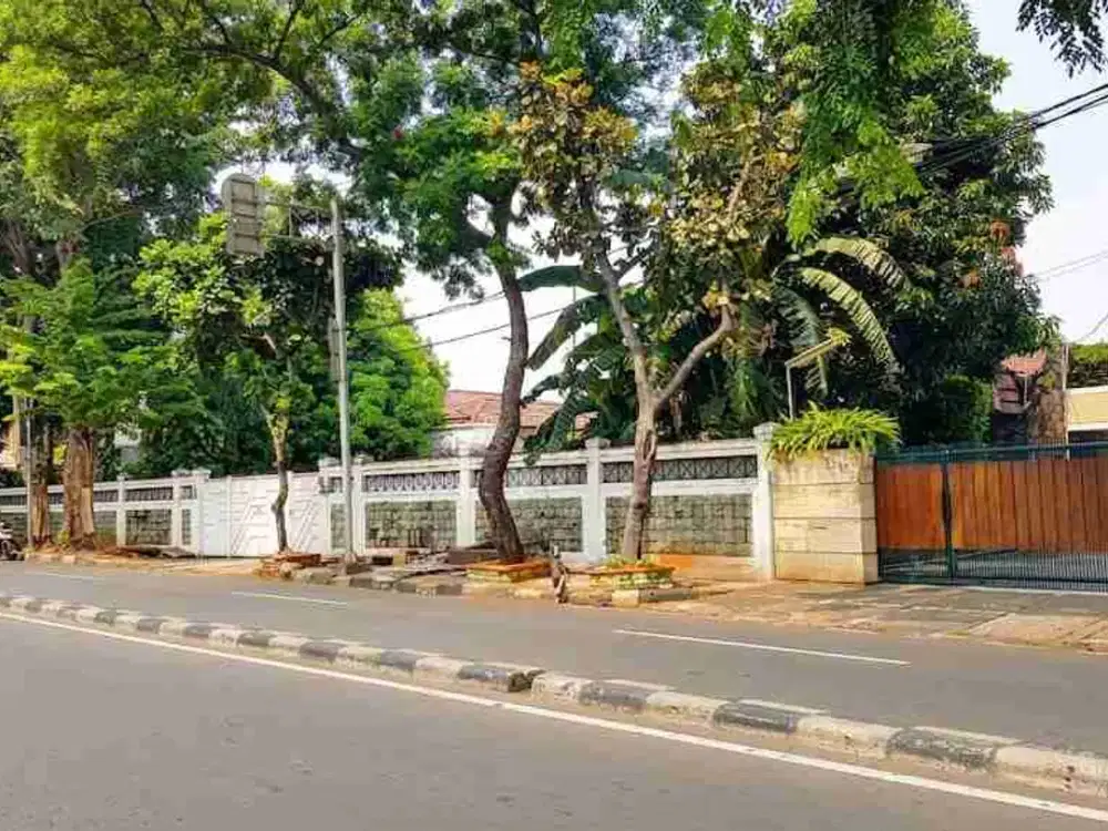 RUMAH ZONA KOMERSIAL FULL FURNISH DI KEMANGGISAN UTAMA RAYA, JAKARTA BARAT