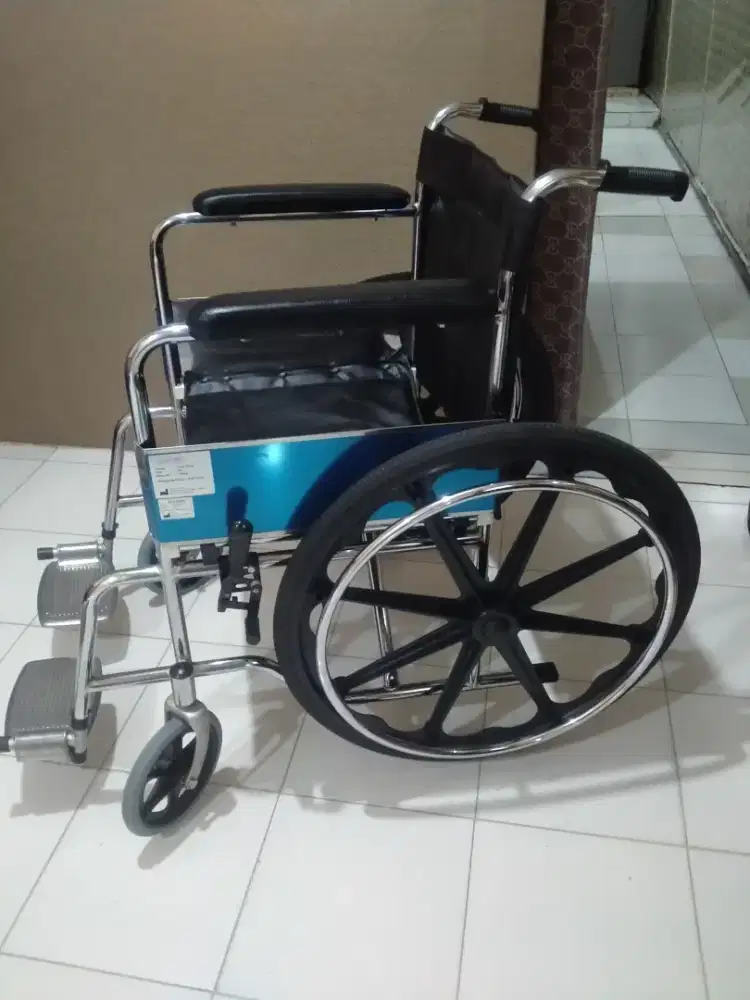 KURSI RODA LIKE NEW