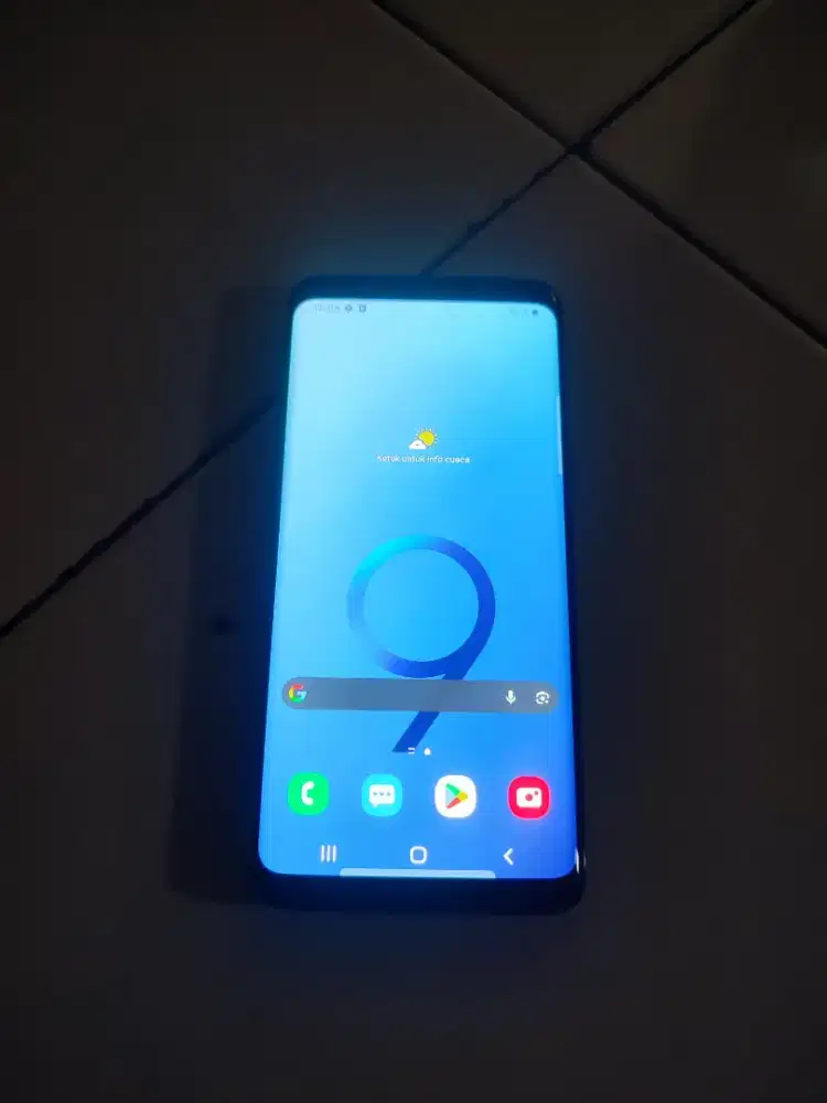 Dijual samsung S9, ram 4/64, lcd ori, batangan