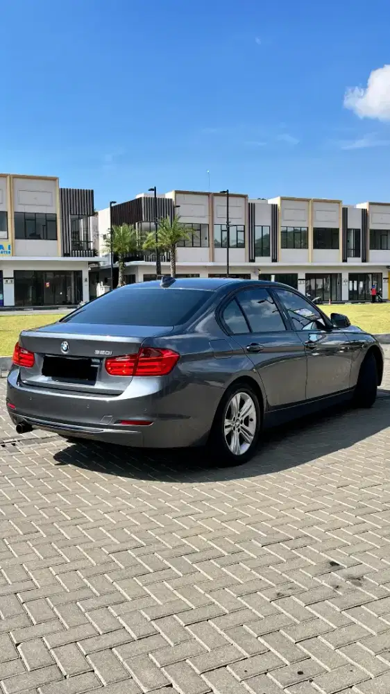 CASH BMW 320I SPORT F30 2015