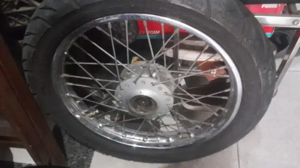 Velg depan suzuki spin 125 (tanpa ban) kondisi masih bagus